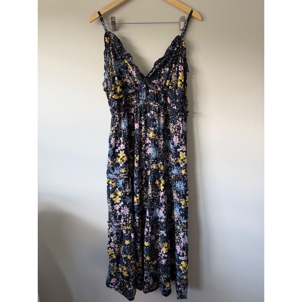 Larsyn‎ & Lily Maxi Dress XL Navy Blue Floral Boho Tiered Smocked V-Neck Ruffle